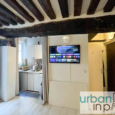 Appartamento Urbanflat 192 - 1 Bedroom In The Very Center Of Parigi